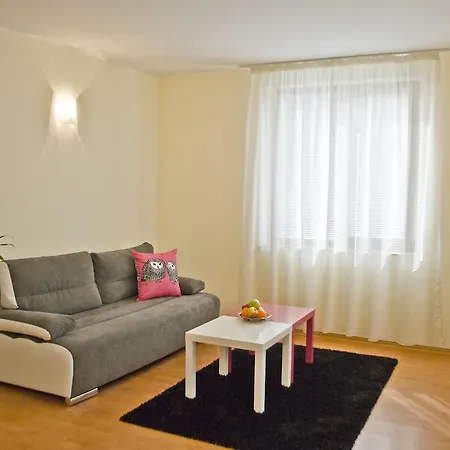 Apartment Marty's Downtown Sofia